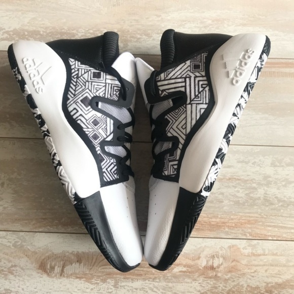 Adidas Pro Vision Men's Sneakers - Picture 5 of 8